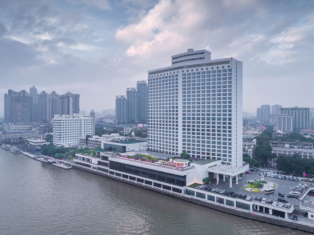 過(guò)年迎來(lái)酒店高峰期用電，需提前做好配電房維保工作