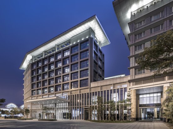 酒店服務(wù)行業(yè)要保證全年供電，配電房維保很重要