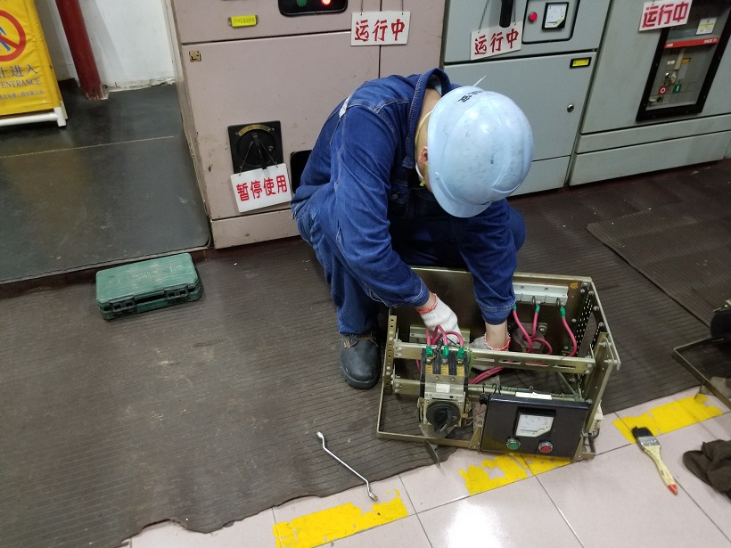 配電室施工安裝安全安全，廣州荔灣航空航天工程安全化配電室變壓器檢修服務(wù)案例