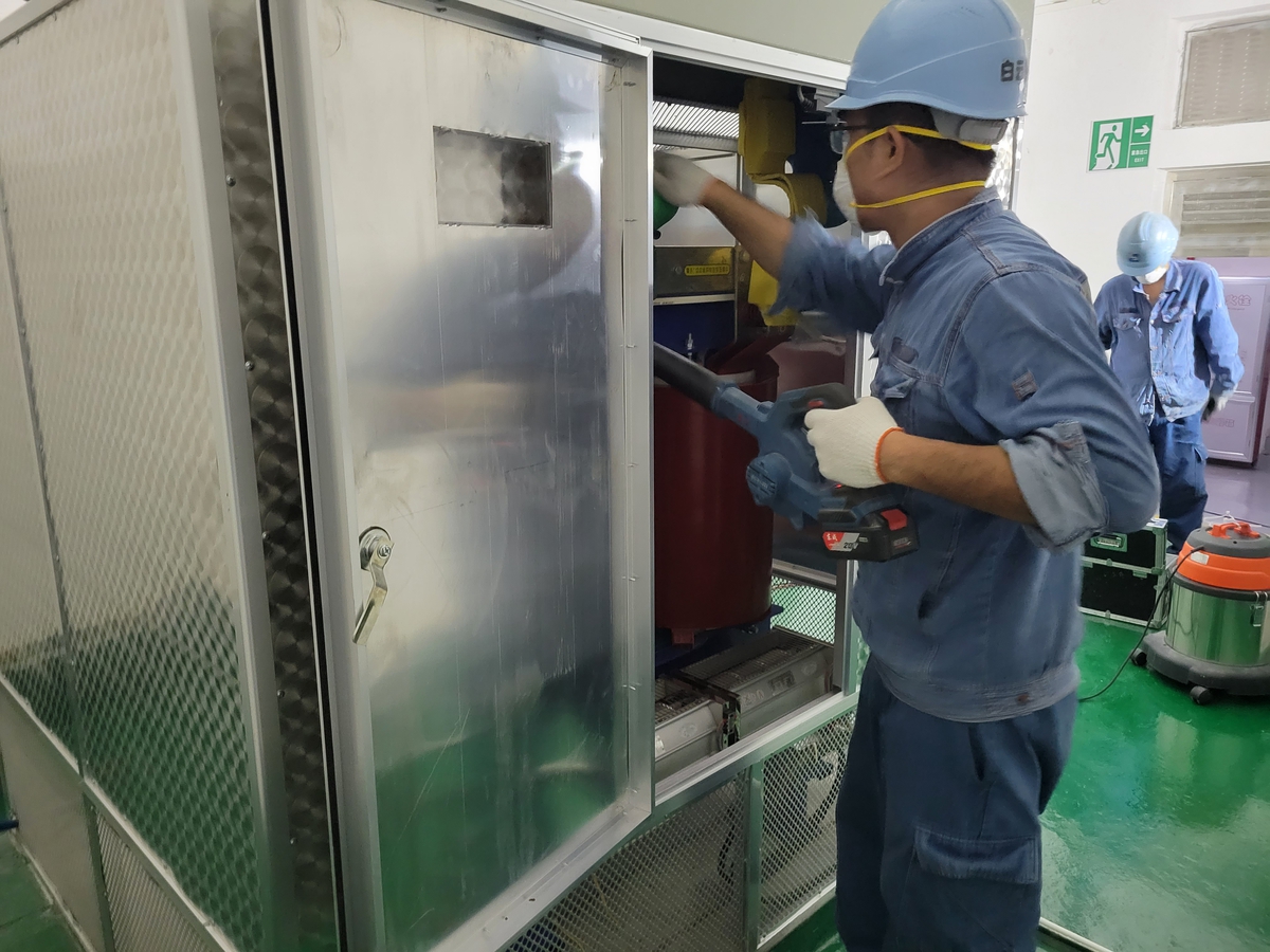 {gallery: 'gal1', smallimage: '/upload/image/202308/64d1f4e3d1572.jpg',largeimage: '/upload/image/202308/64d1f4e3d1572.jpg'}