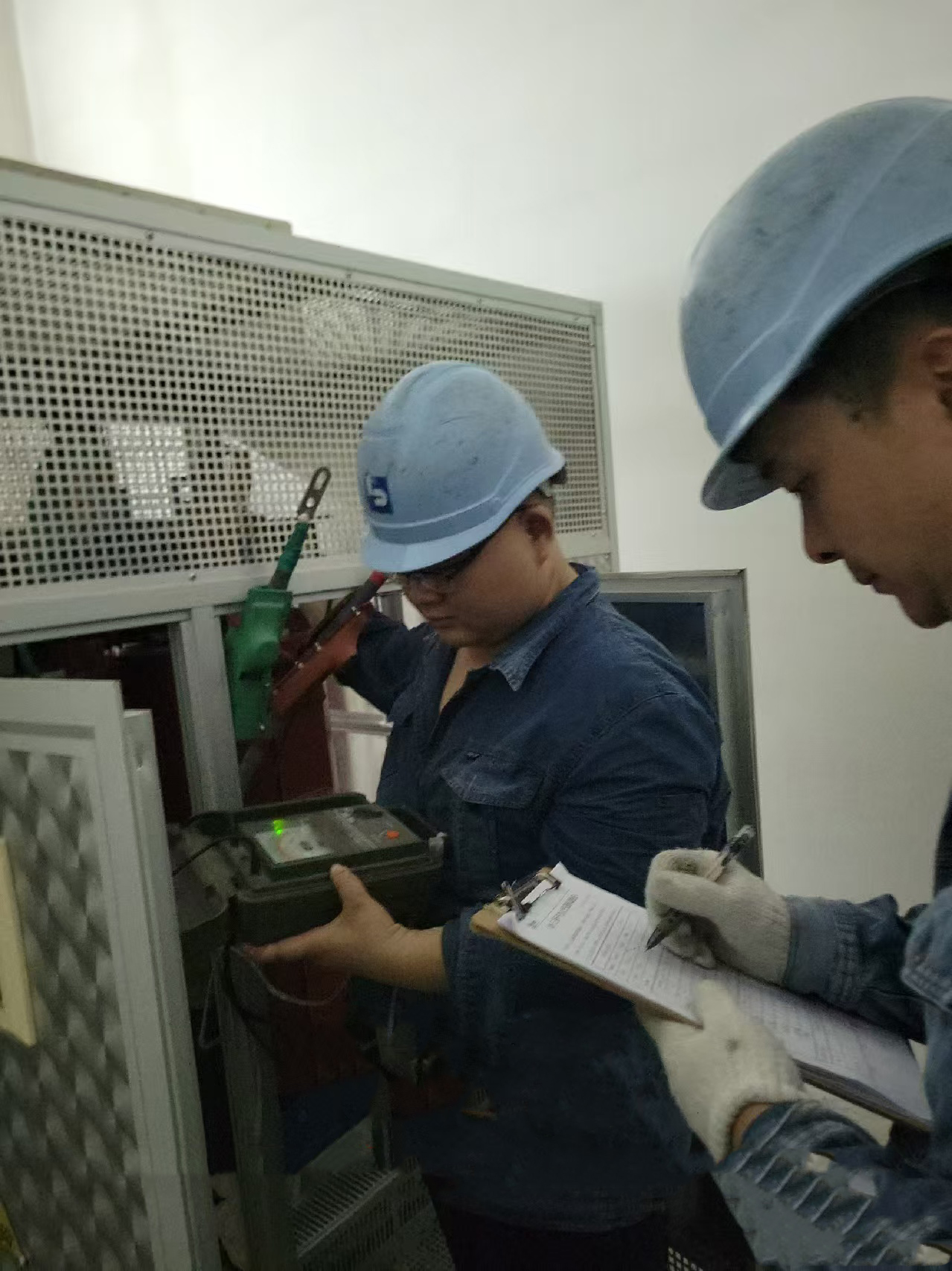 規(guī)范配電所斷路器，越秀配電所斷路器維修服務(wù)案例