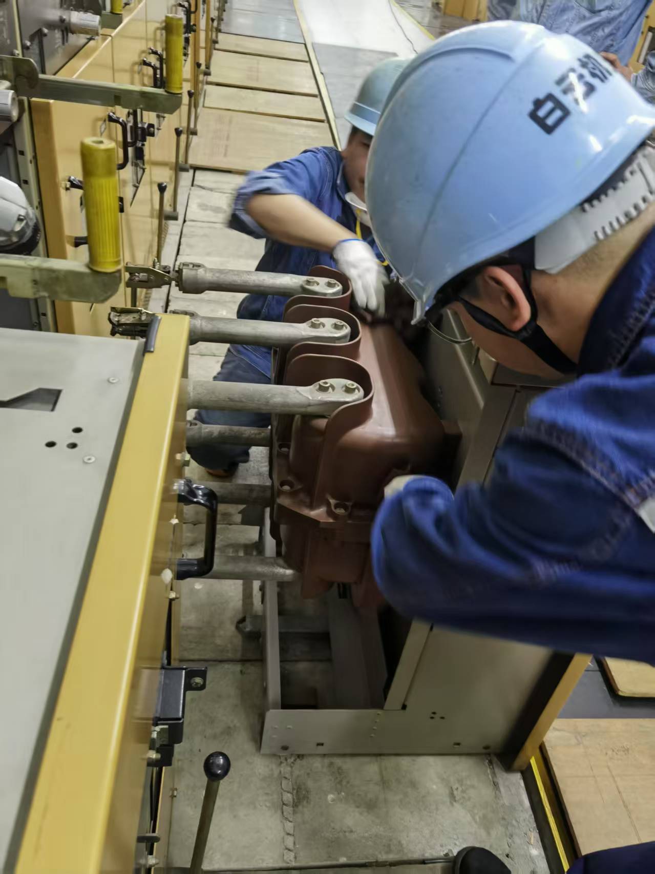 廣州配電房維護公司揭秘：一次疏忽讓企業(yè)損失50萬，定期維保才是安全保障！