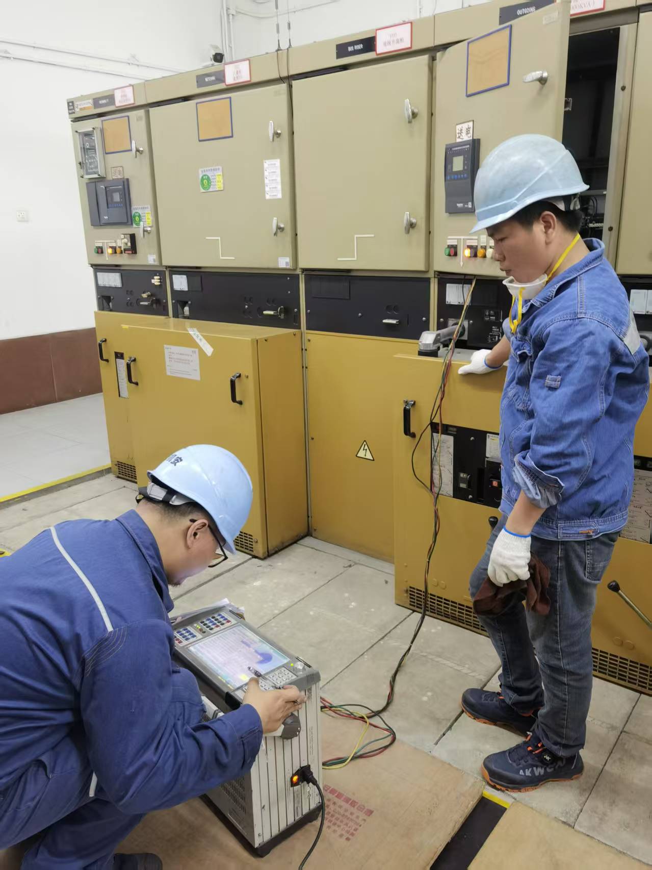 電力中斷險(xiǎn)些引發(fā)校園火災(zāi)？這個(gè)問題早有預(yù)防方案！專業(yè)10kV配電房維護(hù)如何確保校園電力安全