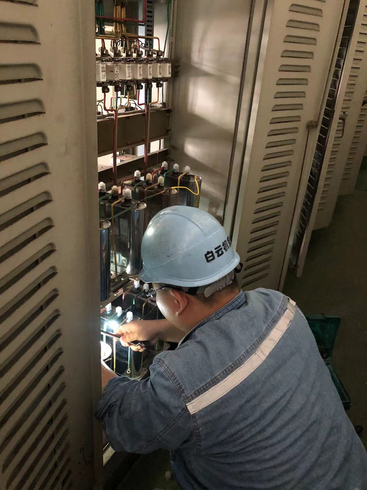 美多綠汽車皮革10千伏電氣設(shè)備維保案例 - 保障制造業(yè)電力穩(wěn)定運(yùn)行